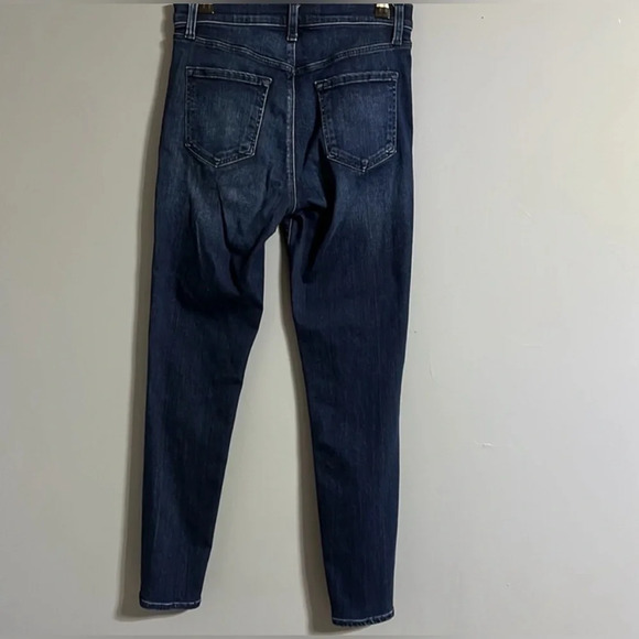 J Brand Blue Denim Skinny Jeans Size
27 Style #231270208 - Picture 3 of 10